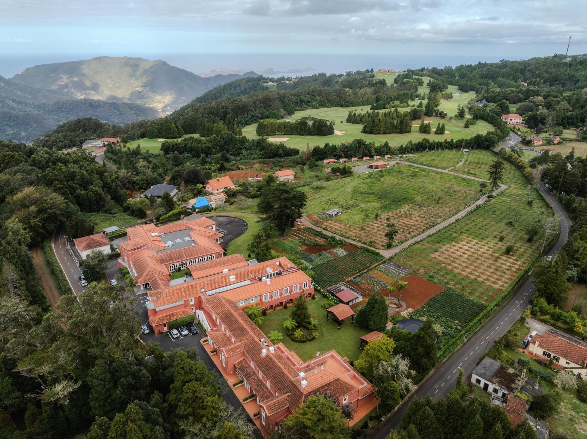 Enotel Santo Da Serra Santo Antonio da Serra Bagian luar foto